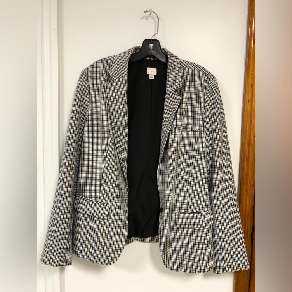 A. New Day Women's Blazer Color Gray/Black/Blue/Peach Size 12